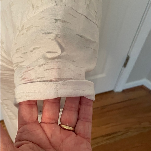 Auburn Tigers Women's White V-Neck Burnout T-shirt Size Medium War Eagle EUC - Picture 5 of 7